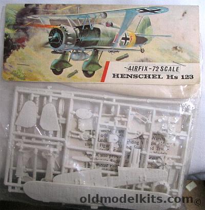 Airfix 1/72 Henschel Hs-123 - Type 3 Logo Bagged, 136 plastic model kit